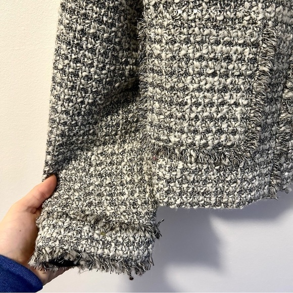 J. Crew Gray Cream Tweed Cropped Jacket Blazer w/ Pockets Fringe Trim - Picture 3 of 10